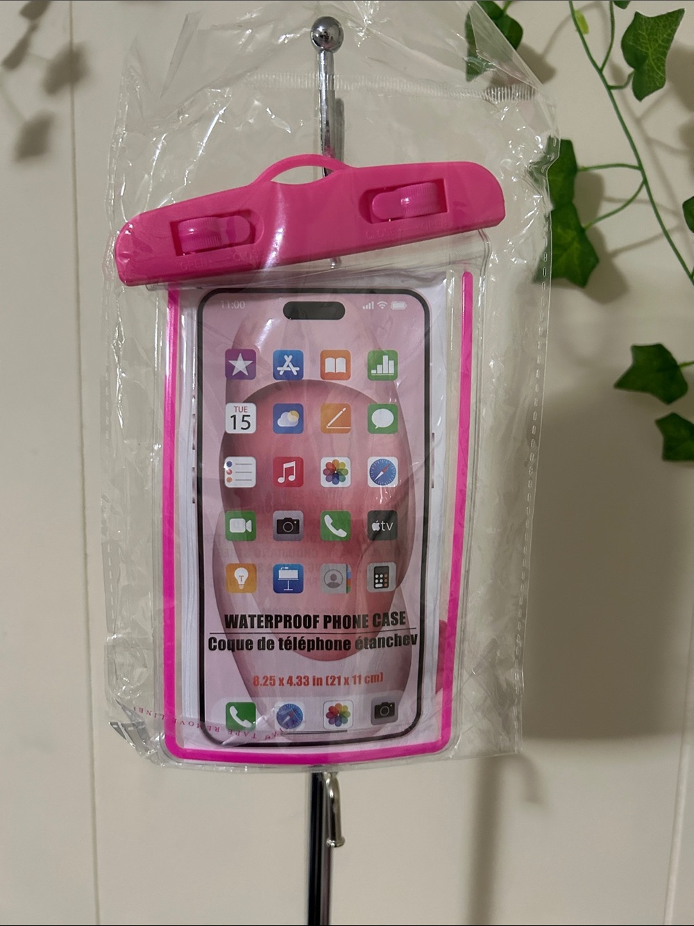 Waterproof Phone Holder in Black or Pink Waterproof Phone Pouch - Clear Front - Picture 3 of 3
